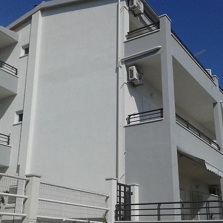 Apartments Josip Baška Voda Exterior foto