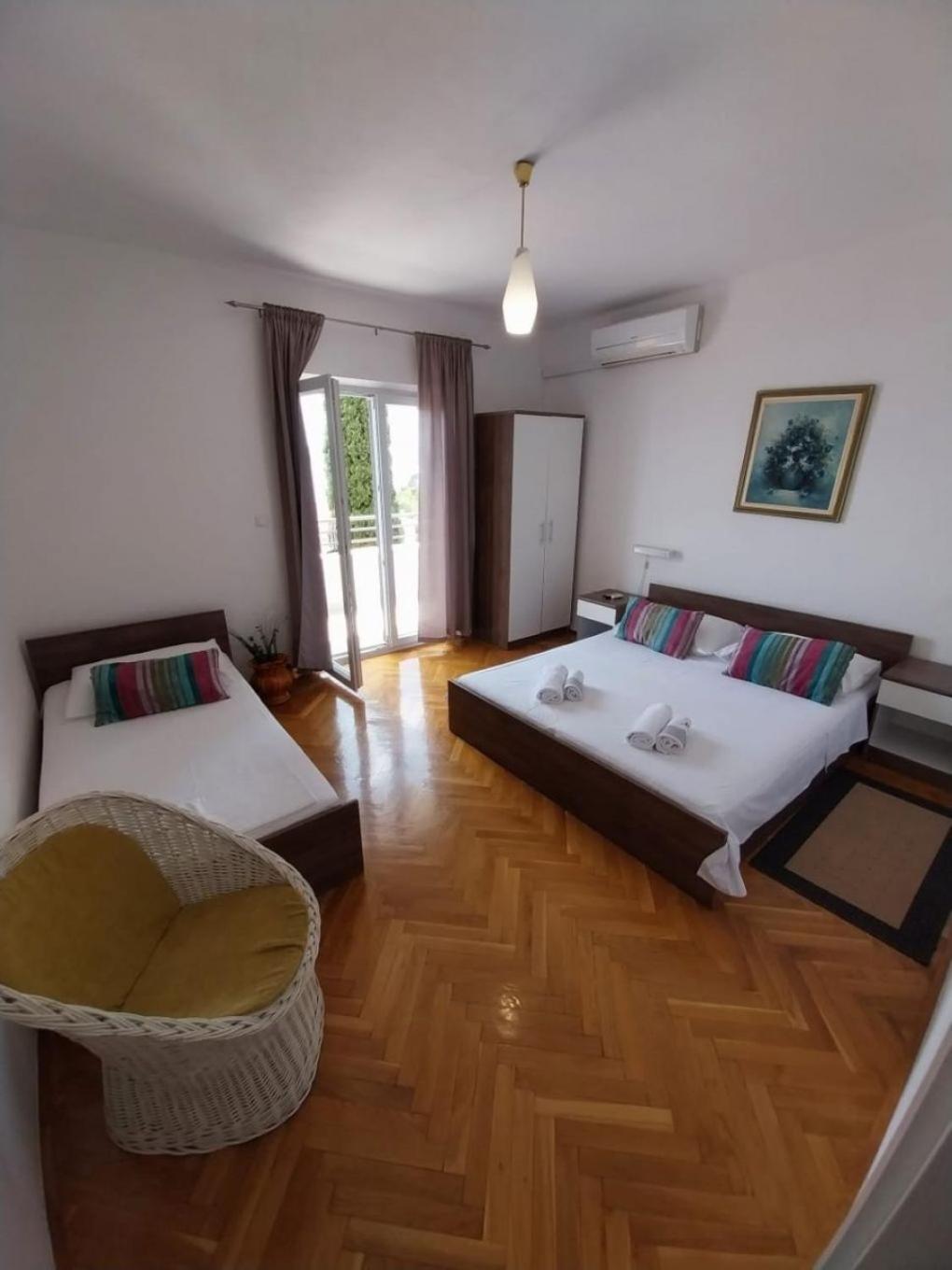 Apartments Josip Baška Voda Exterior foto